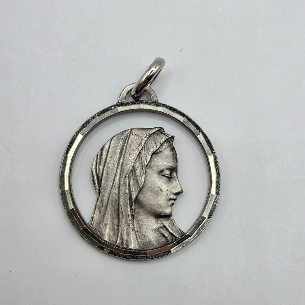 Vintage Our Lady of Fatima Silver Tone Medal Pendant Virgin Mary Catholic 1 1/8"